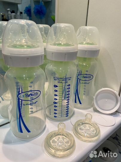 Бутылочки для кормления Dr browns