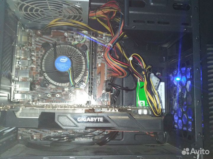 10Gen GTX1070 16gb ddr4 ssd512