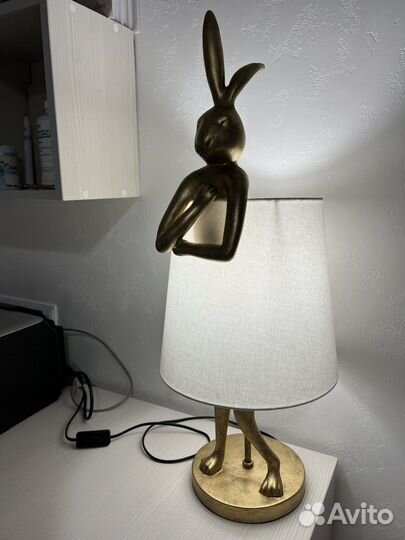 Светильник настольный Rabbit Gold 68см kare design