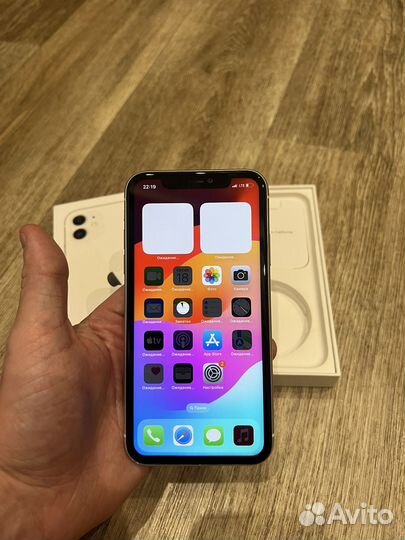 iPhone 11, 64 ГБ