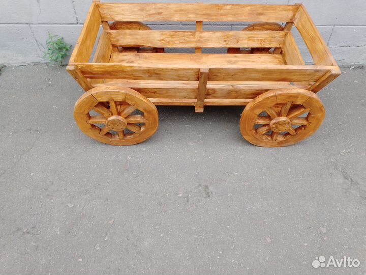 Телега декоративная