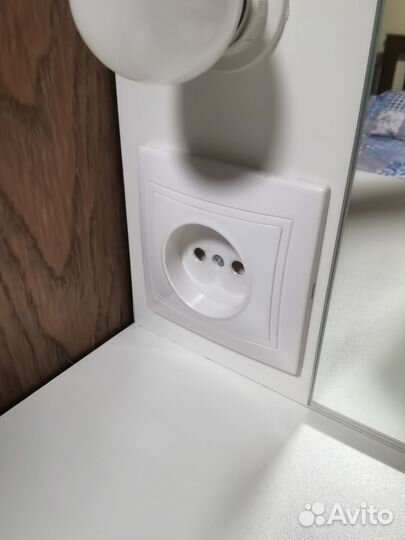 Туалетный столик