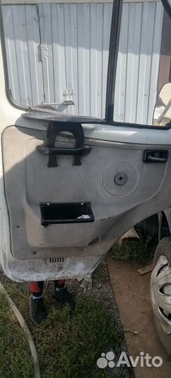 Двери на газель в сборе