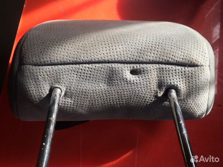 Подголовник переднего сиденья Chevrolet Lacetti