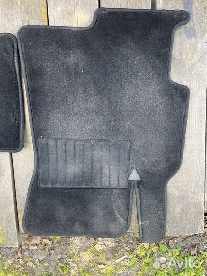 Автомобильные коврики текстильные