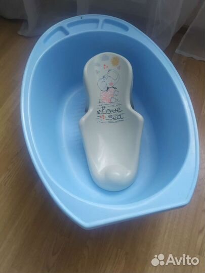Ванночка для купания с горкой