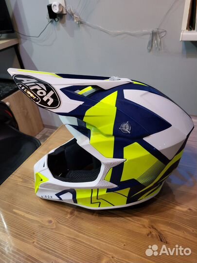 Кроссовый шлем airoh