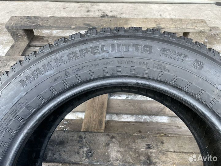 Nokian Tyres Hakkapeliitta 5 235/60 R18