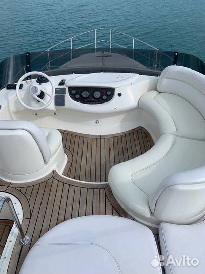 Аренда уникальной яхты Azimut Геленджик