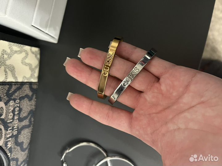 Браслет guess