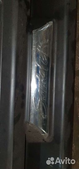 Накладки на пороги на сантафе