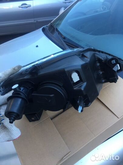 Фара Рено Логан ларгус