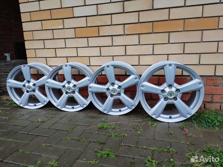 Диски Toyota RAV4 R17 5x114.3