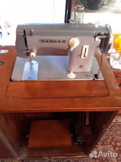 Швейная машина Чайка 2