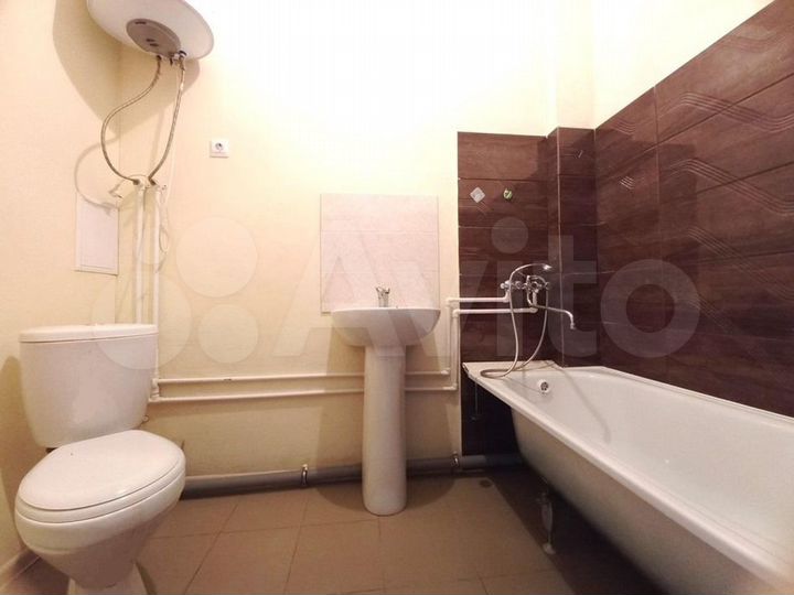 3-к. квартира, 64 м², 1/4 эт.