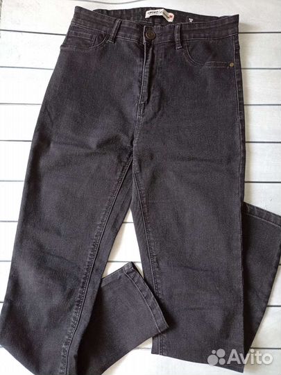 Джинсы S
