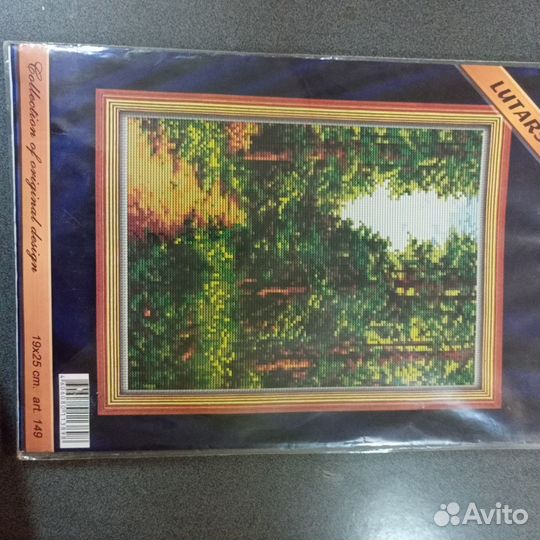 Наборы для вышивки крестиком и бисером