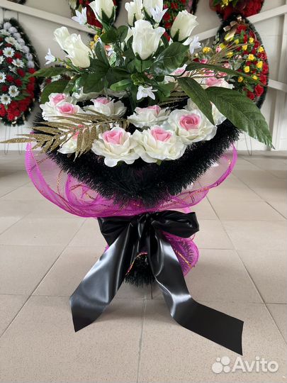 Ритуальный венок Сердце большое