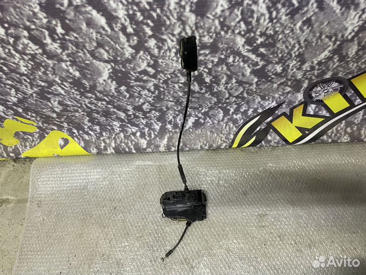 Замок задней правой двери Laguna Лагуна 2