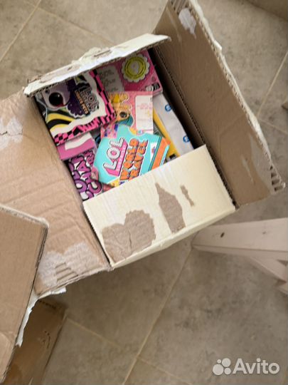 Настольные игры и книги коробками