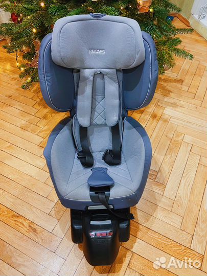 Автокресло Recaro OptiaFix