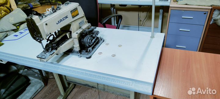 Пуговичная машина jаck T 373