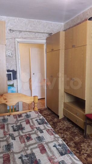 Комната 13 м² в 2-к., 1/3 эт.