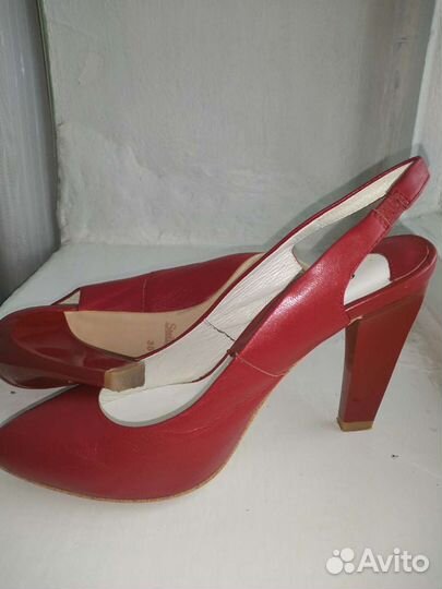 Туфли модельные