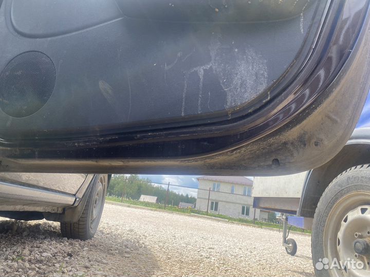 Дверь задняя правая LADA largus в сборе