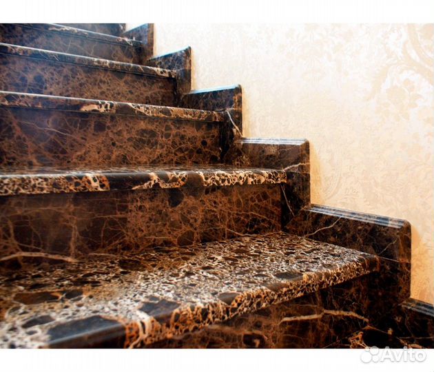 Лестница из камня мрамора Emperador Dark