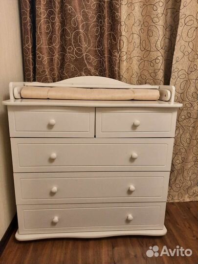 Пеленальный столик и детский комод