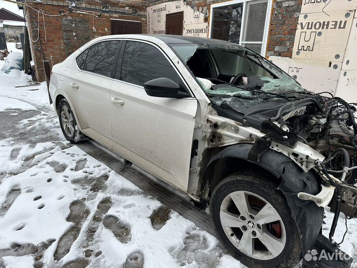 Шкода суперб Автомобиль в разбор