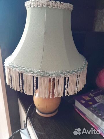 Светильник с абажуром