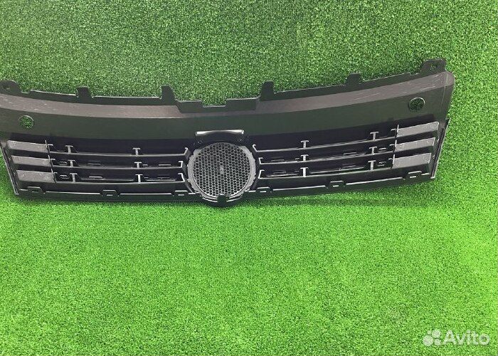 Решетка радиатора Polo Sedan 10-14