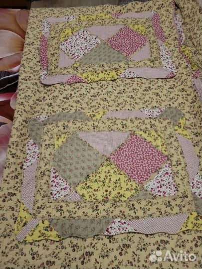 Покрывало с наволочками