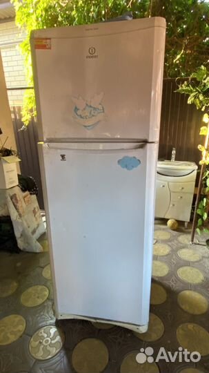 Холодильник бу