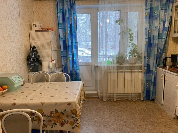 3-к. квартира, 89,4 м², 1/6 эт.