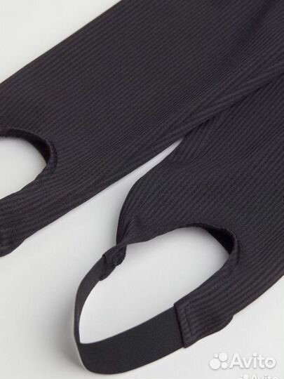 Легинсы со штрипками в рубчик hm