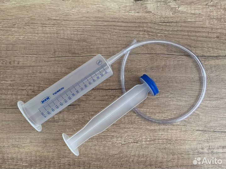 Шприц большой 150 мм с пвх трубкой 40 см