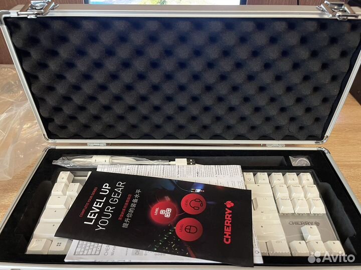 Игровая клавиатура Cherry mx 8.2 TKL Wireless