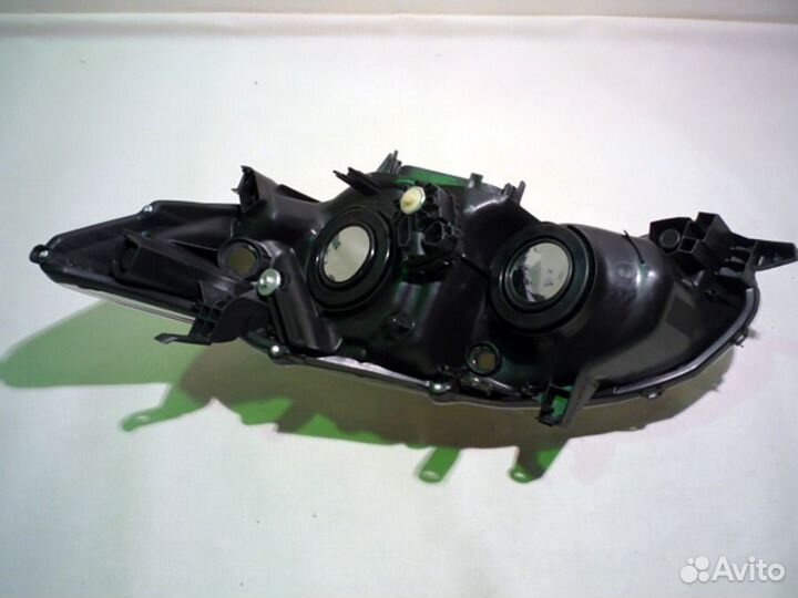 Фара передняя правая Тойота Королла 150 е150 E150