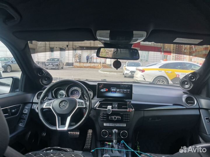 Экран Android Mercedes w204