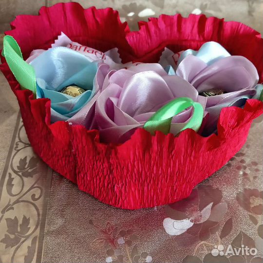 Подарок сердце в наличие. Букет. Цветы