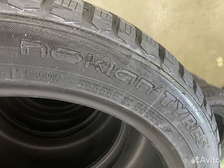 Nokian Tyres Hakkapeliitta 9 SUV 315/40 R21 115T