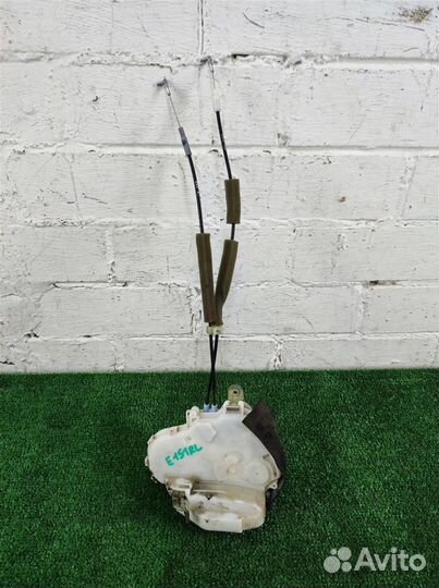 Замок двери задней левой Honda Civic 4D (FD) 2006