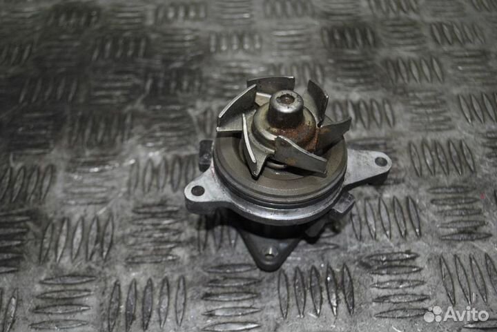 Насос водяной (помпа) Range Rover Evoque