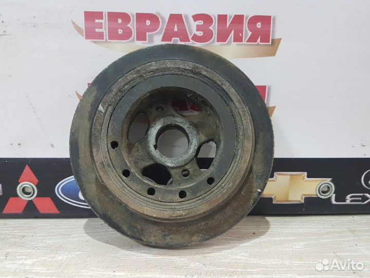 Шкив коленвала Toyota Carina CT211-5001257 3C-TE