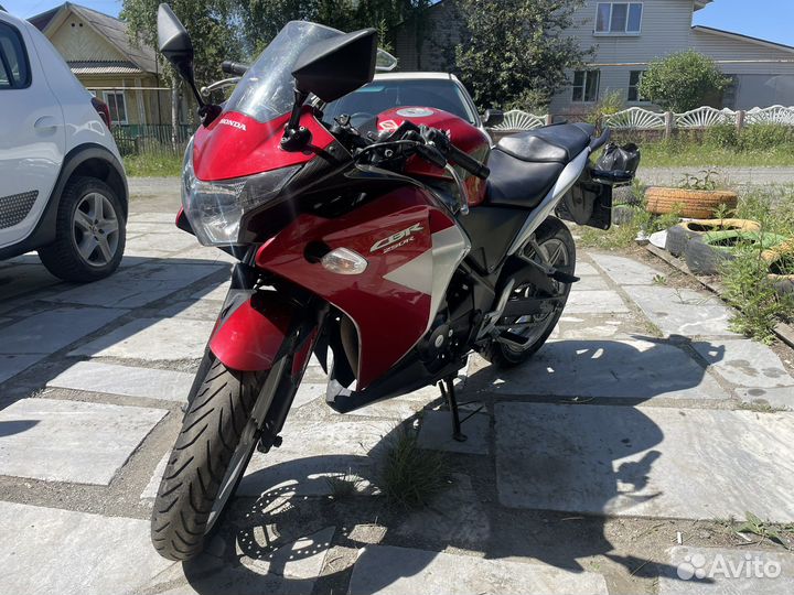 Honda cbr250r