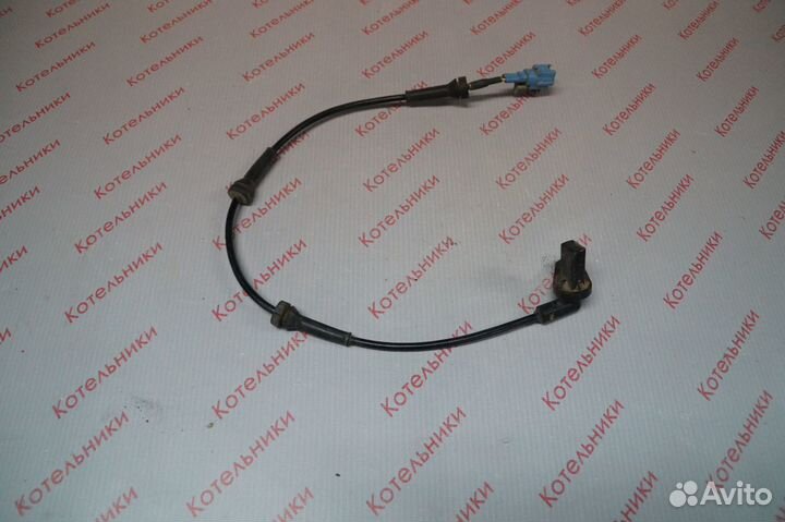 Nissan 47901-EQ010 Датчик абс задний левый