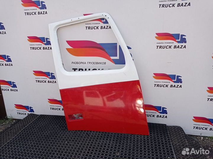 Дверь правая Volvo FH